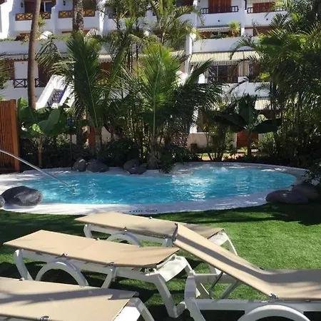 Seaview Studio At Parque Santiago Iii דירה